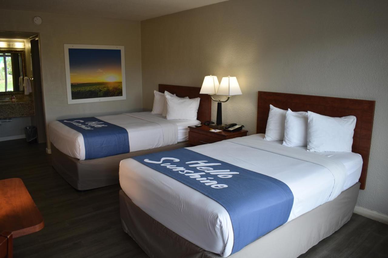 Days Inn By Wyndham Wildwood I-75 Экстерьер фото