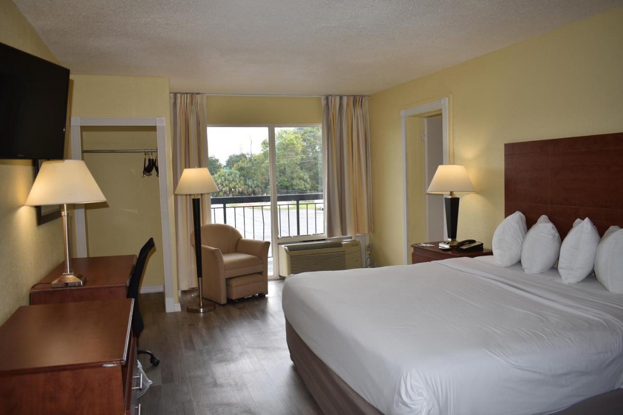 Days Inn By Wyndham Wildwood I-75 Экстерьер фото