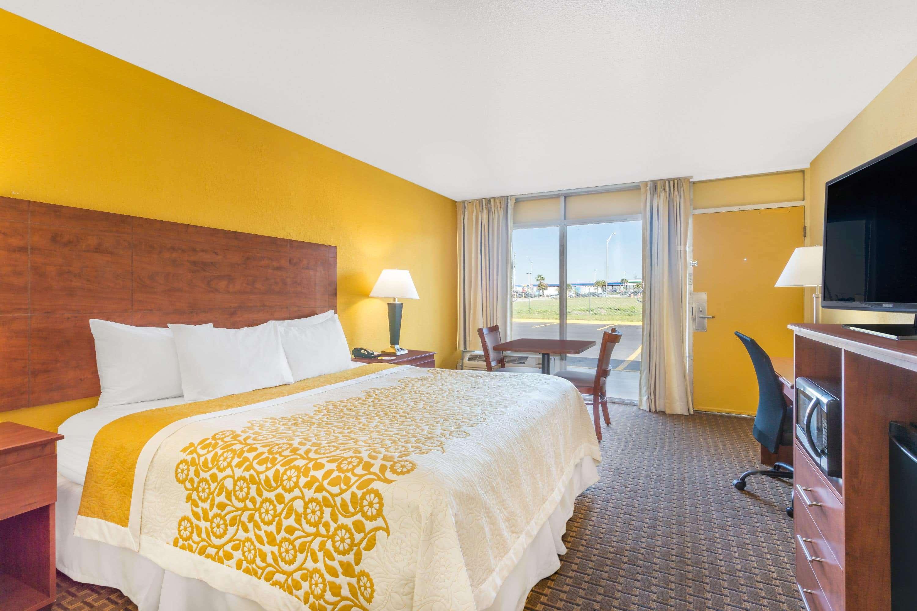 Days Inn By Wyndham Wildwood I-75 Экстерьер фото