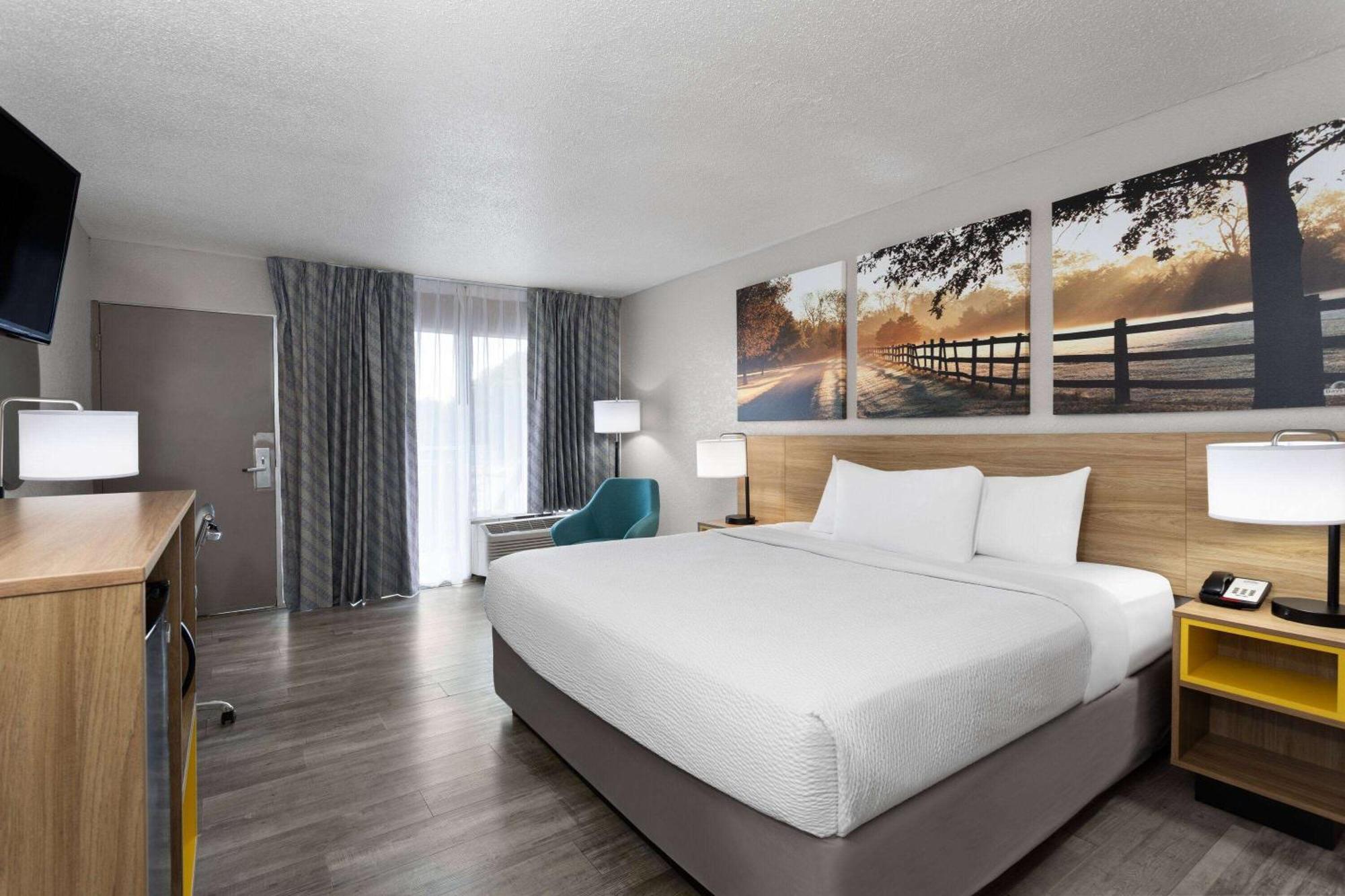 Days Inn By Wyndham Wildwood I-75 Экстерьер фото