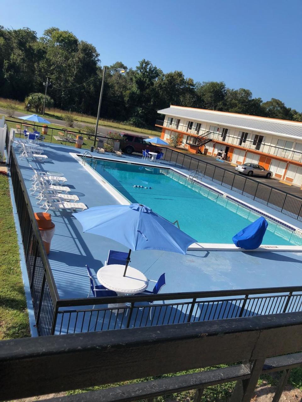 Days Inn By Wyndham Wildwood I-75 Экстерьер фото